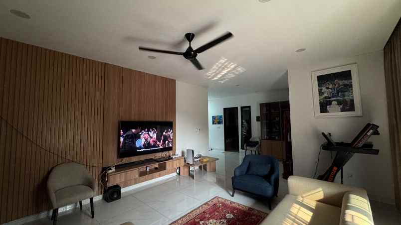 dijual rumah di komplek puri agung lestari beji depok