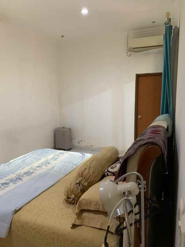 dijual rumah di legenda wisata cibubur