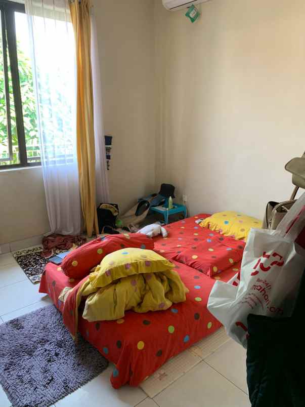 dijual rumah di legenda wisata cibubur