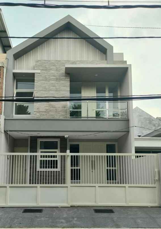 dijual rumah di manyar