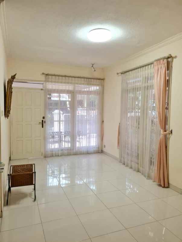dijual rumah di pancoran jakarta selatan