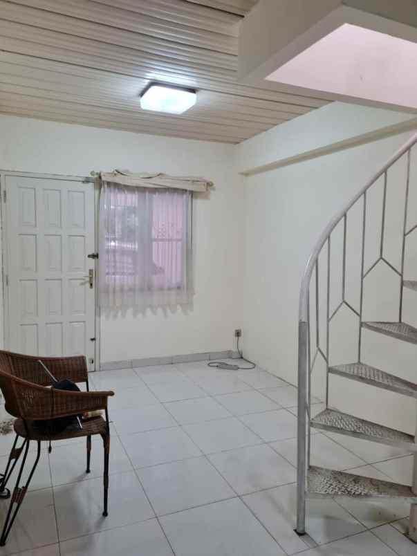 dijual rumah di pancoran jakarta selatan
