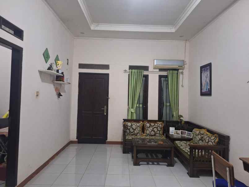 dijual rumah di pesona ciseureuh residence purwakarta