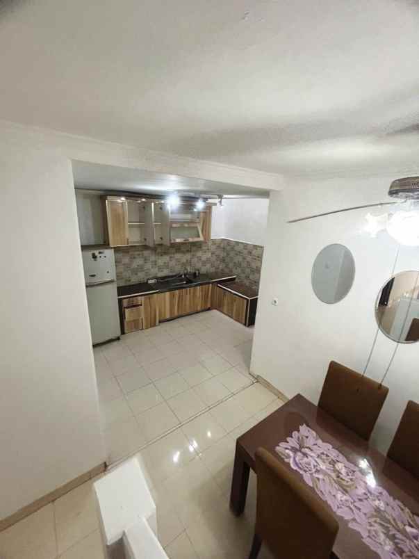 dijual rumah di raffles hills cibubur