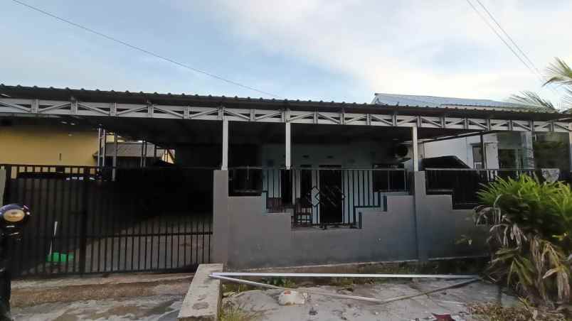 dijual rumah dijual rumah di jl p aji