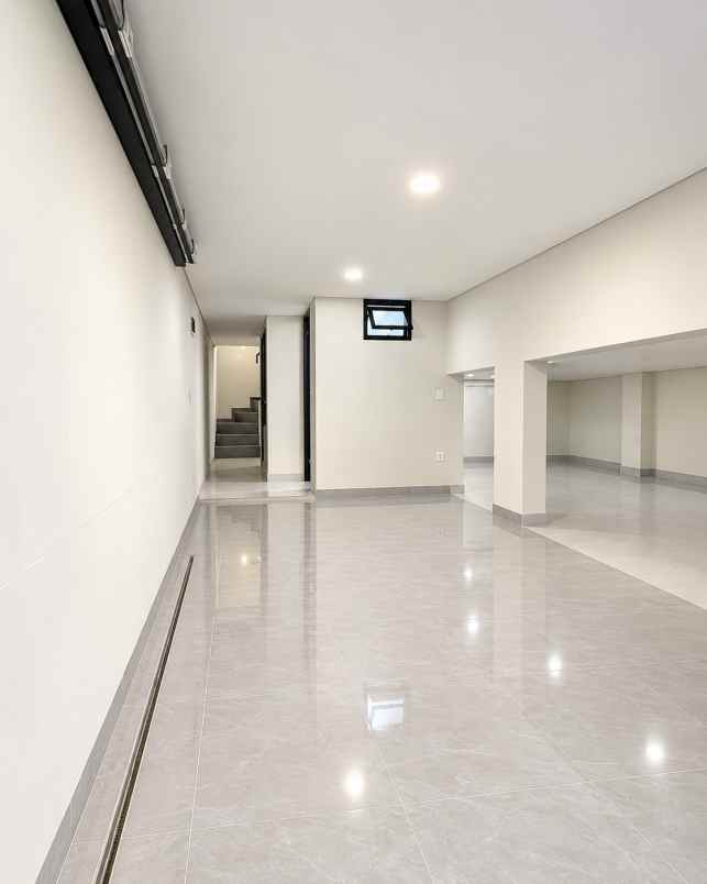 dijual rumah duren sawit