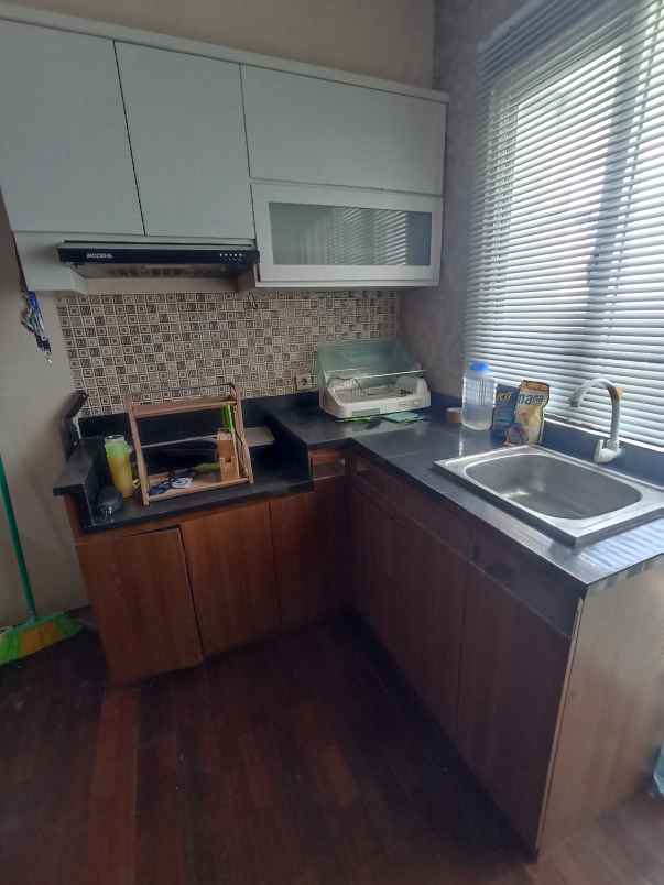 dijual rumah educity harvard