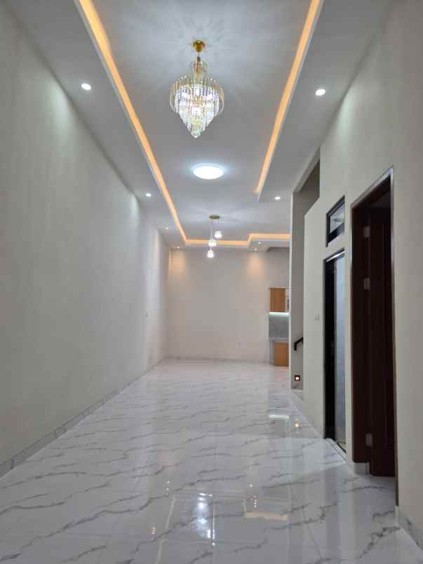 dijual rumah gading harmony