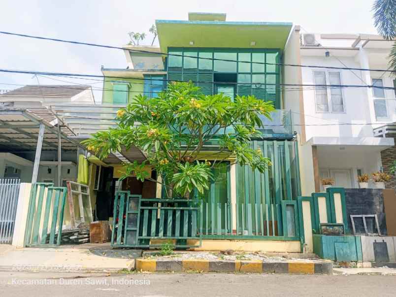 dijual rumah galaxy