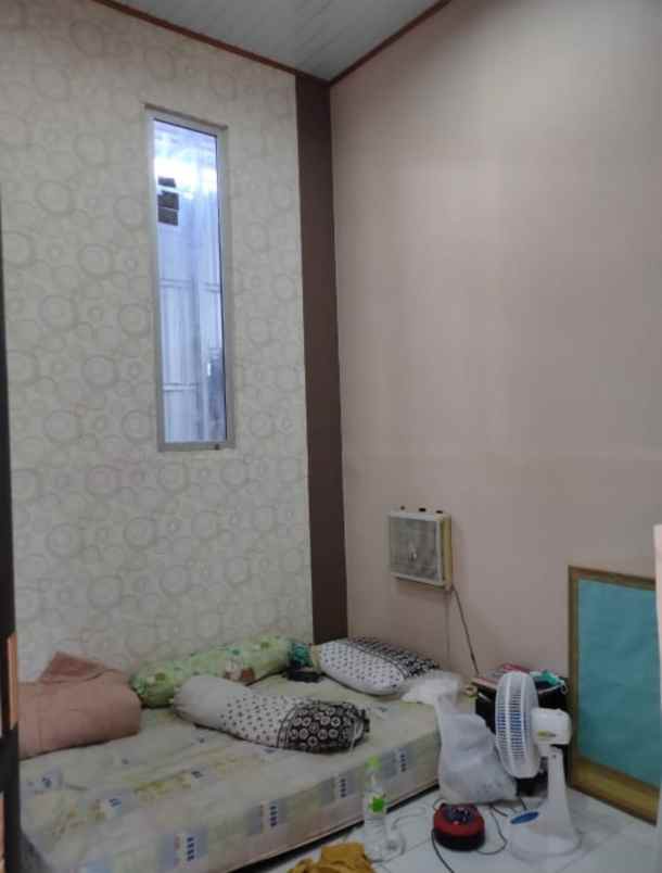 dijual rumah gayamsari