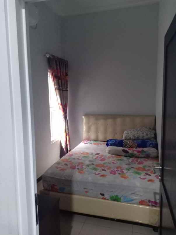 dijual rumah gedawang