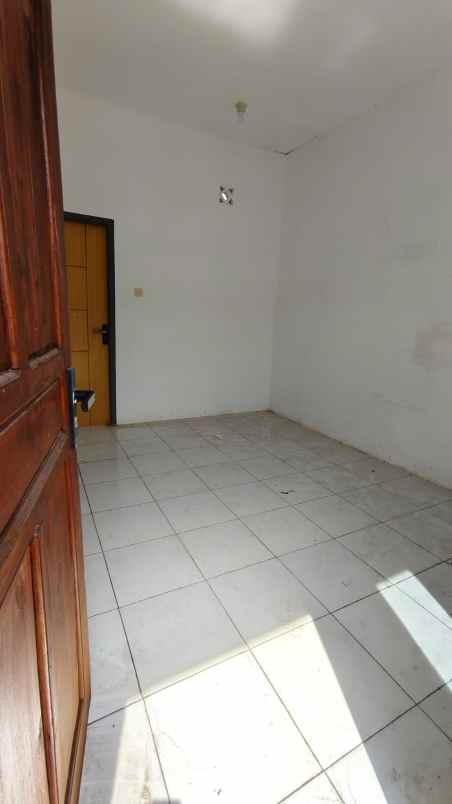 dijual rumah genitri kedungrejo pakis