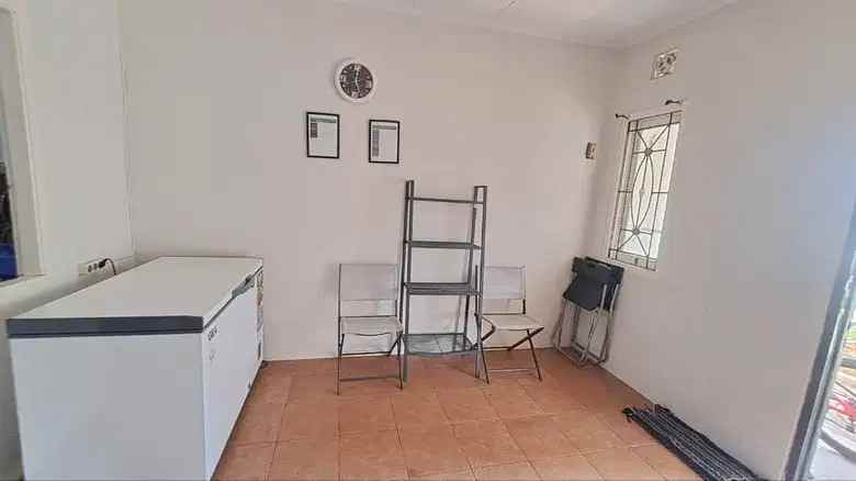 dijual rumah graha raya