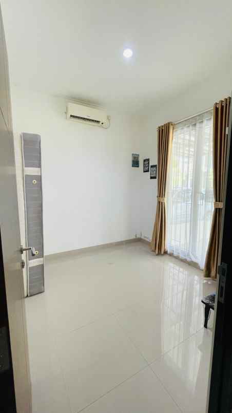 dijual rumah green ara residence