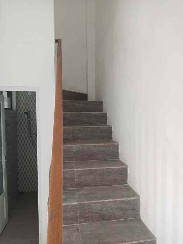 dijual rumah green kenongo regency