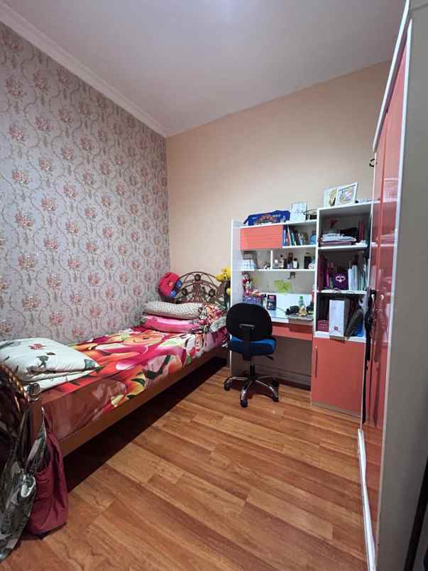 dijual rumah griya medoho asri