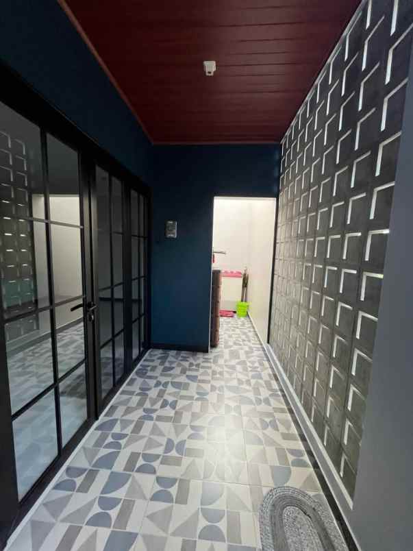 dijual rumah griya winays