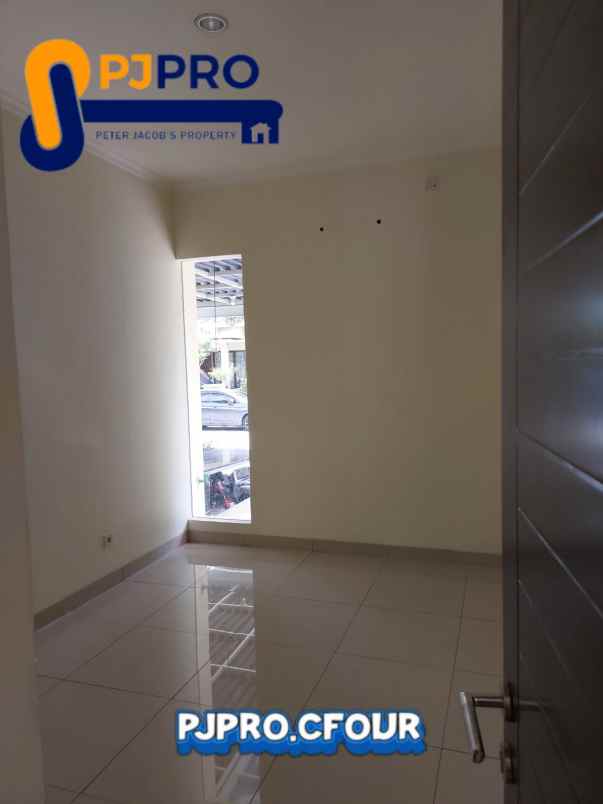 dijual rumah harapan indah cluster arana