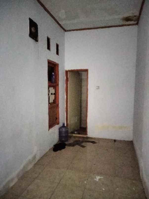 dijual rumah hasri barombong