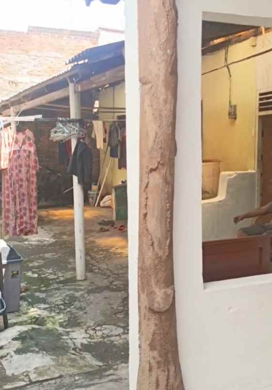 dijual rumah hitung tanah pangkalan jati cinere depok