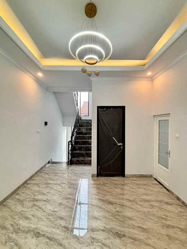 dijual rumah jagakarsa jakarta selatan