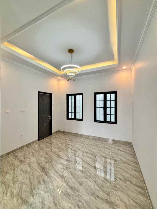 dijual rumah jagakarsa jakarta selatan