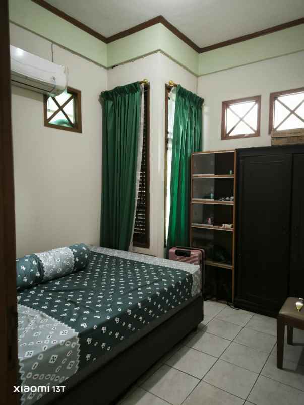 dijual rumah jaka sampurna