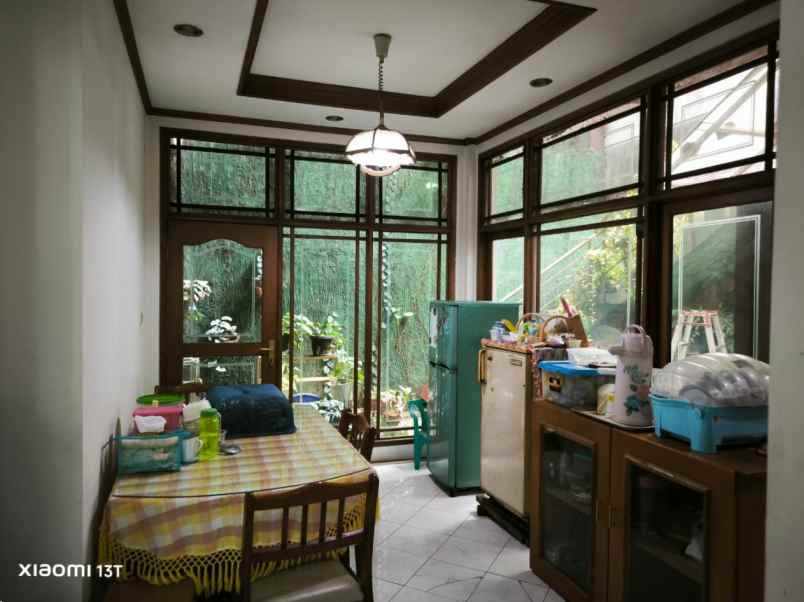 dijual rumah jaka sampurna