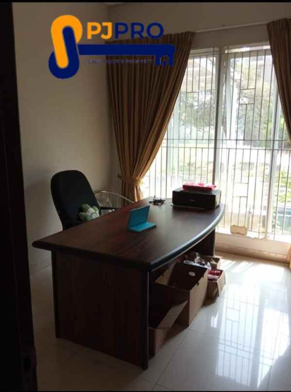 dijual rumah jakarta garden city