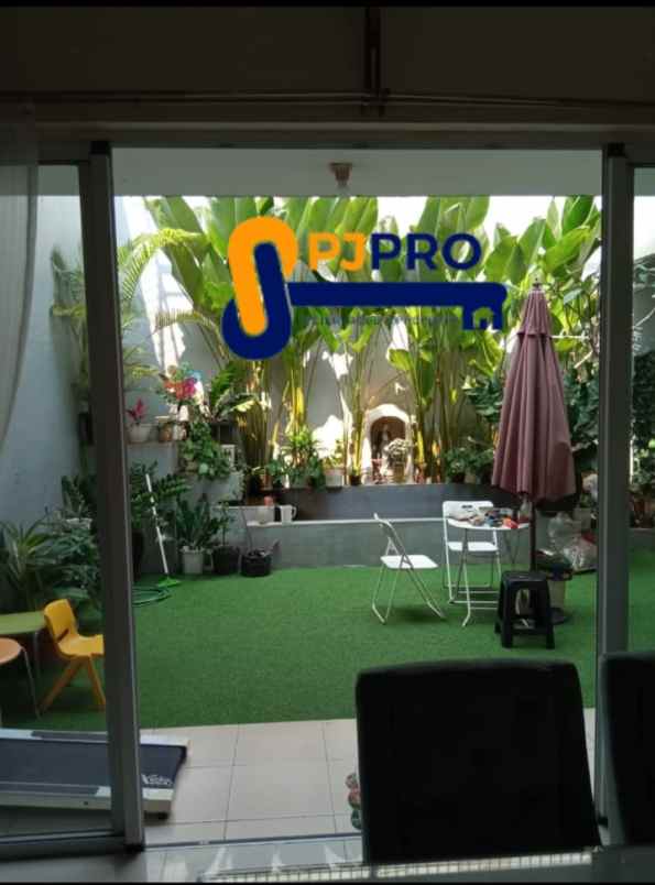dijual rumah jakarta garden city