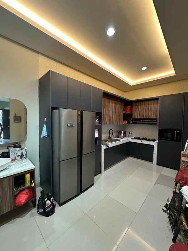 dijual rumah jakarta garden city