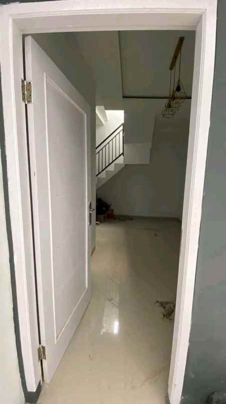 dijual rumah jalan batu jagakarsa