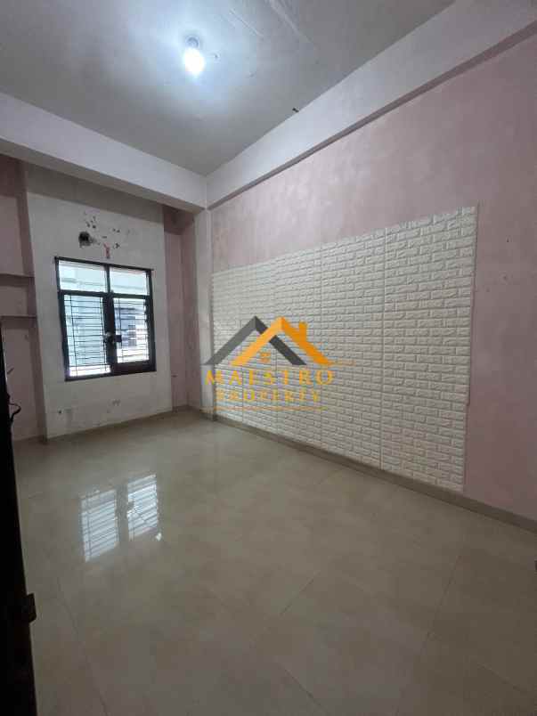 dijual rumah jalan brig jend zein hamid