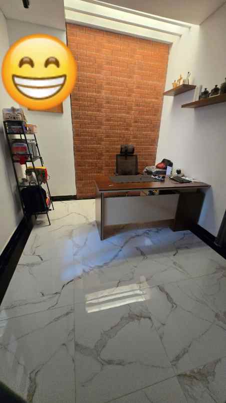 dijual rumah jalan darmo sentosa raya