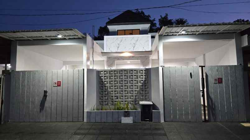 dijual rumah jalan darmo sentosa raya