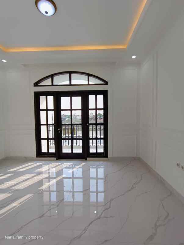 dijual rumah jalan kavling deplu adam malik