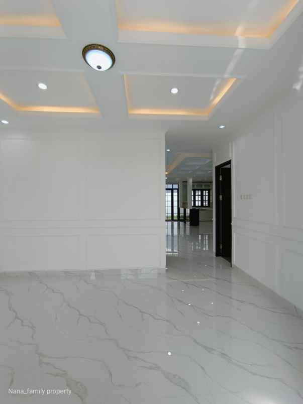 dijual rumah jalan kavling deplu adam malik