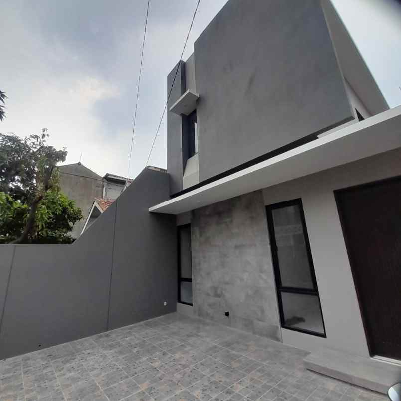 dijual rumah jalan kembar timur