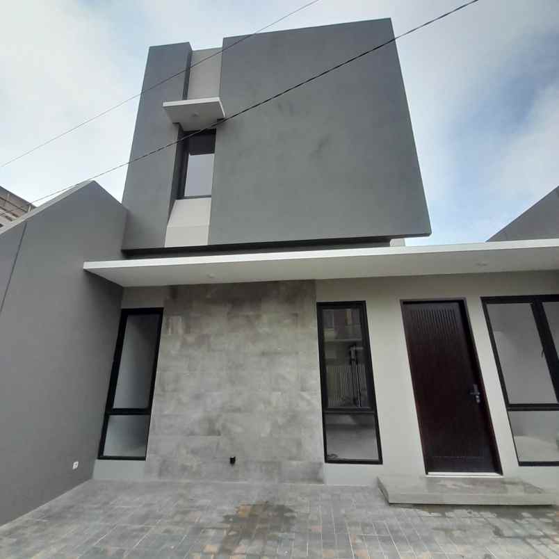 dijual rumah jalan kembar timur