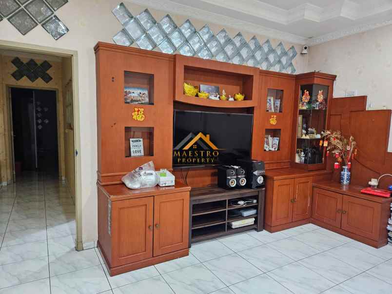 dijual rumah jalan m h thamrin medan