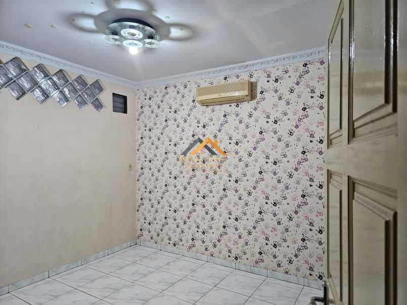 dijual rumah jalan m h thamrin medan