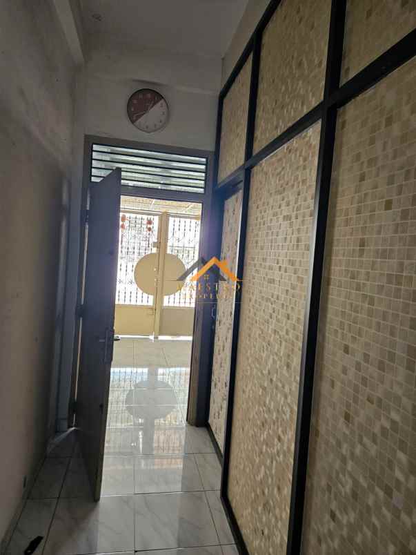 dijual rumah jalan m h thamrin medan