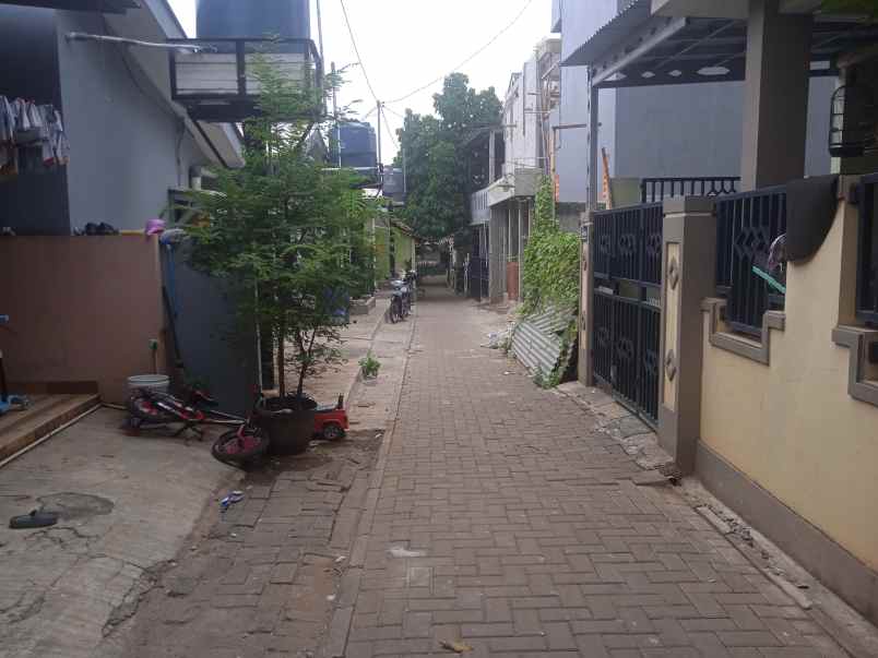 dijual rumah jalan masjid as shobirin