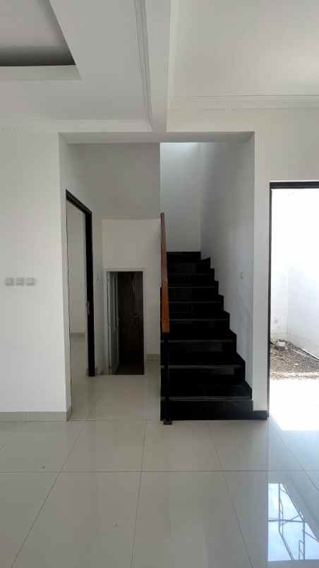 dijual rumah jalan pendidikan