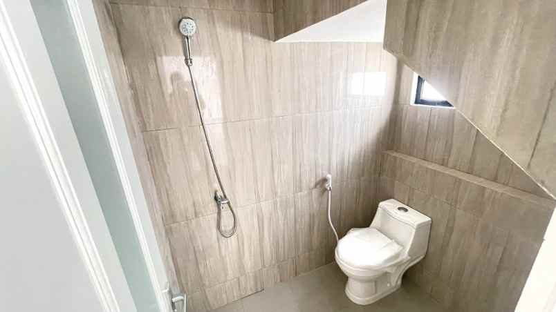 dijual rumah jalan pendidikan