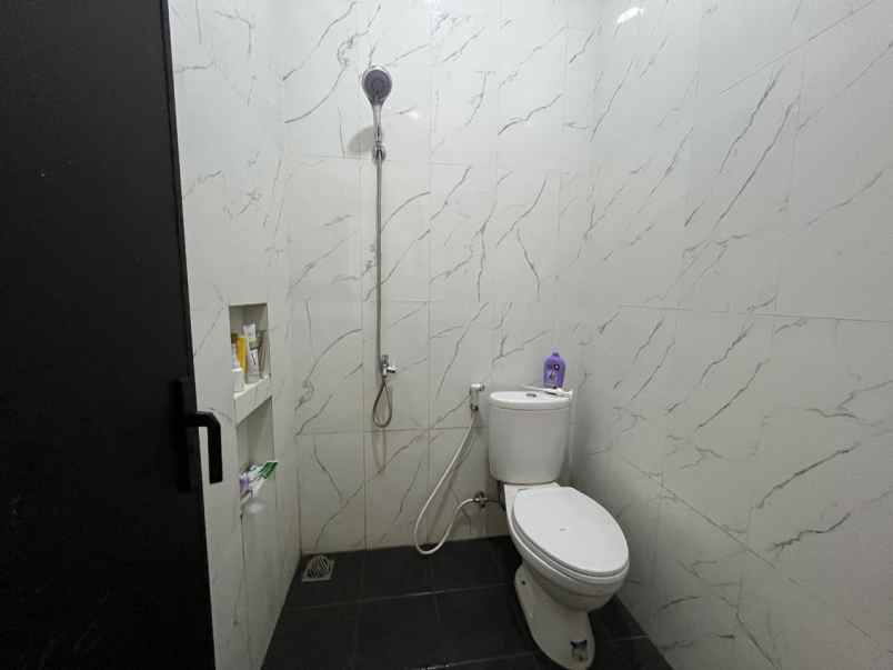 dijual rumah jatimekar