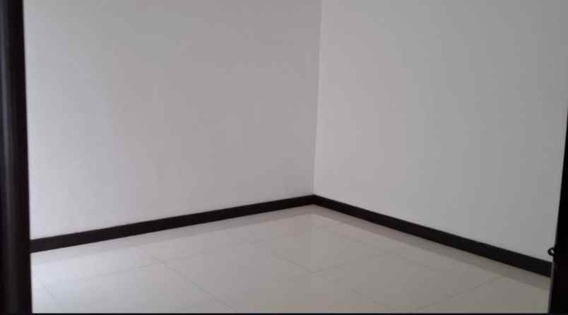 dijual rumah ji kertajaya indah manyar