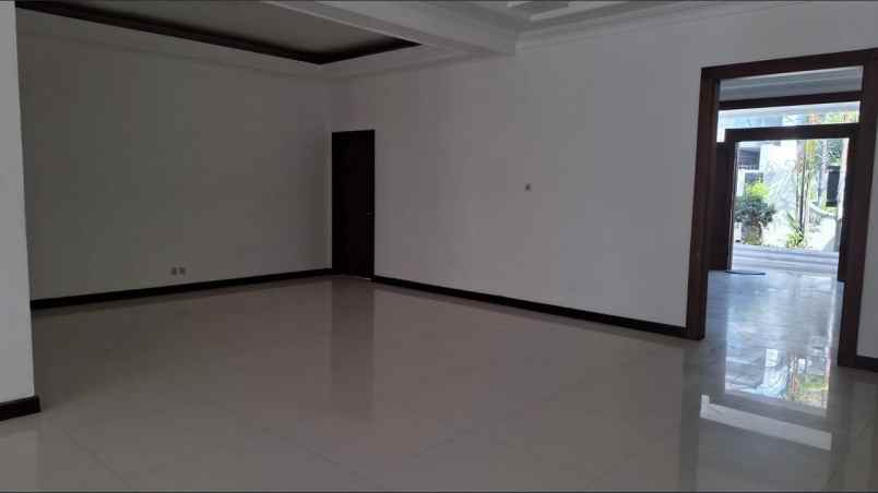 dijual rumah ji kertajaya indah manyar