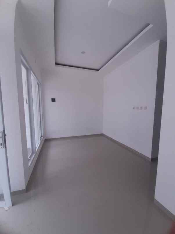 dijual rumah jl al hidayah