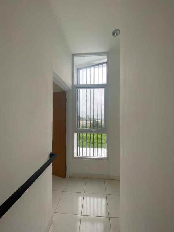 dijual rumah jl budi indah iii